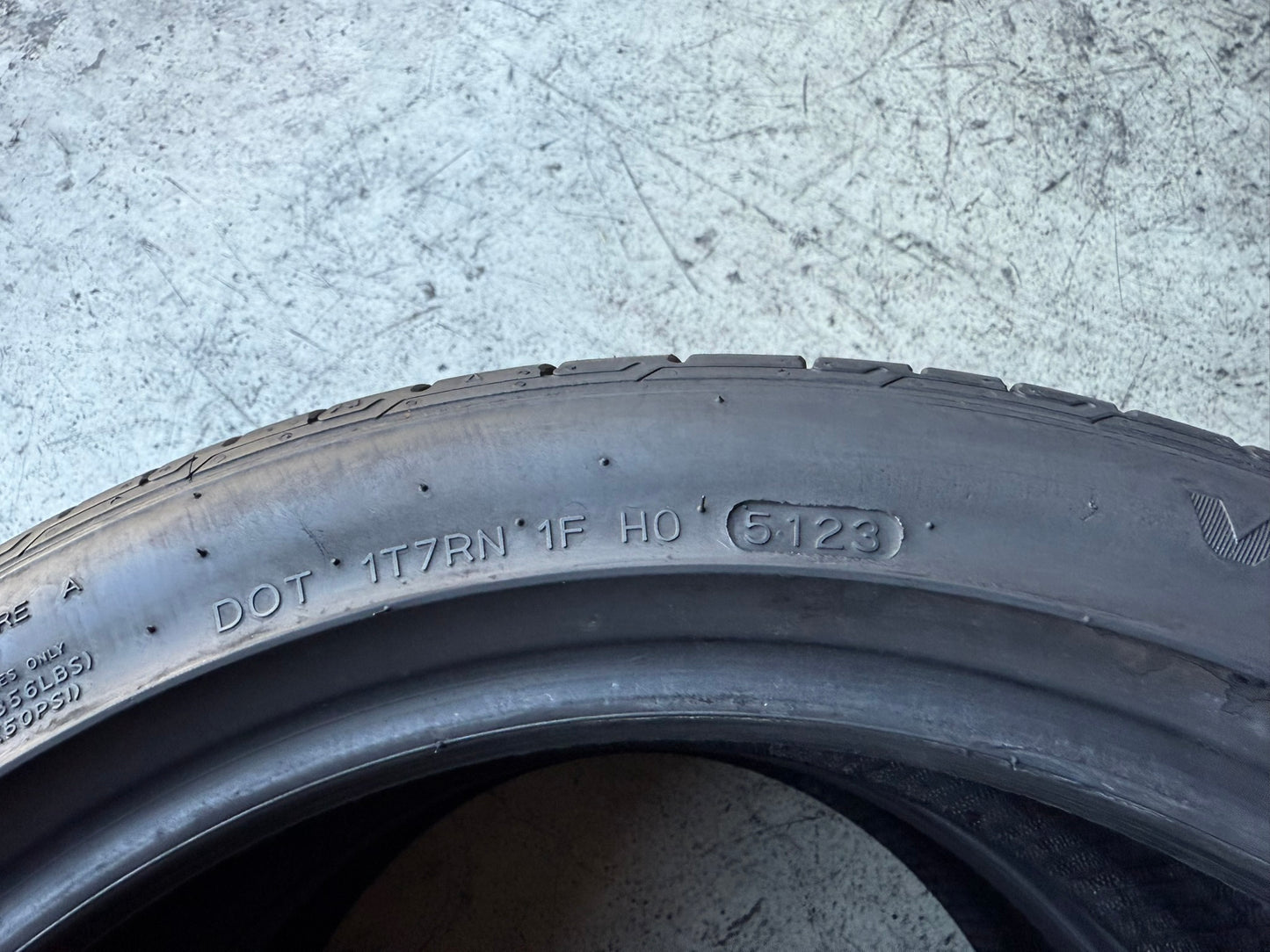 Usato: 2 Gomme 215/45R17 91V XL Hankook Estive 95% Residuo