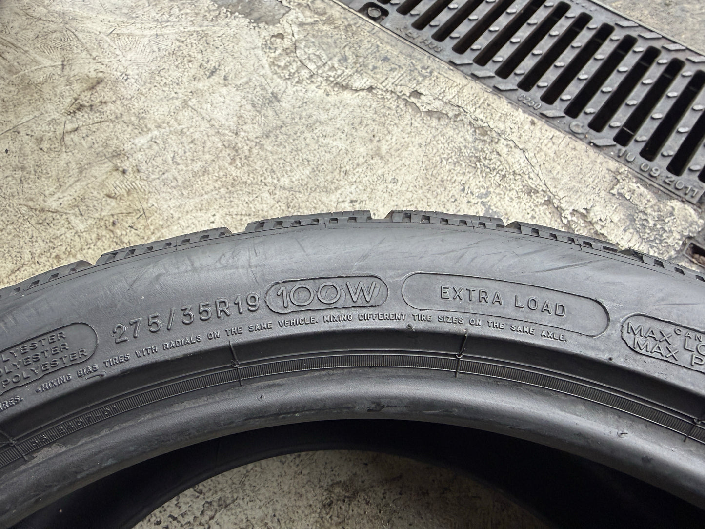 Usato: 2 Gomme 275/35R19 100W XL Michelin Invernali 90% residui
