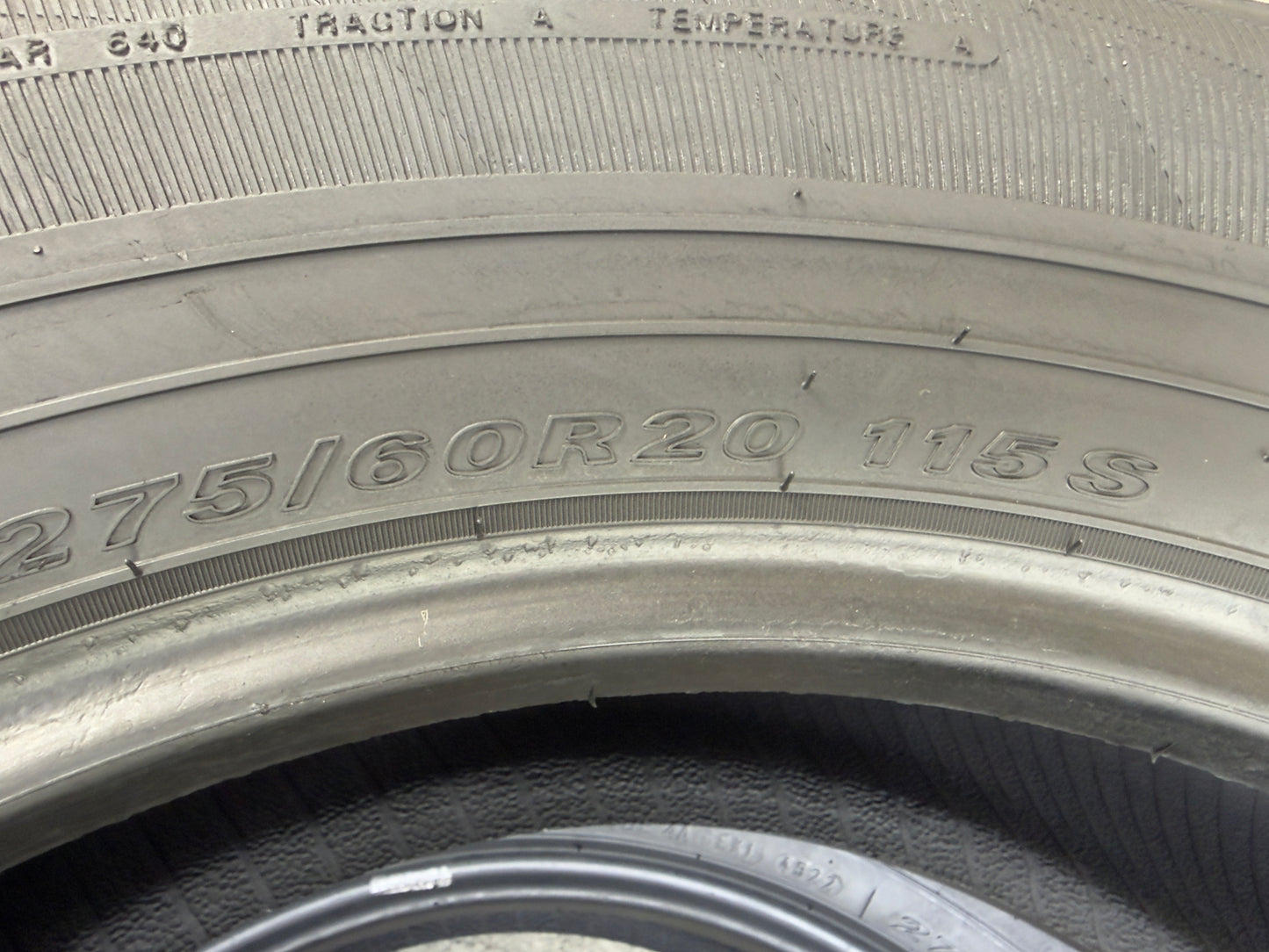 Usato: 2 Pneumatici Nexen Roadian HTX RH5 275/60R20 115S M+S Estivi 90% Residui