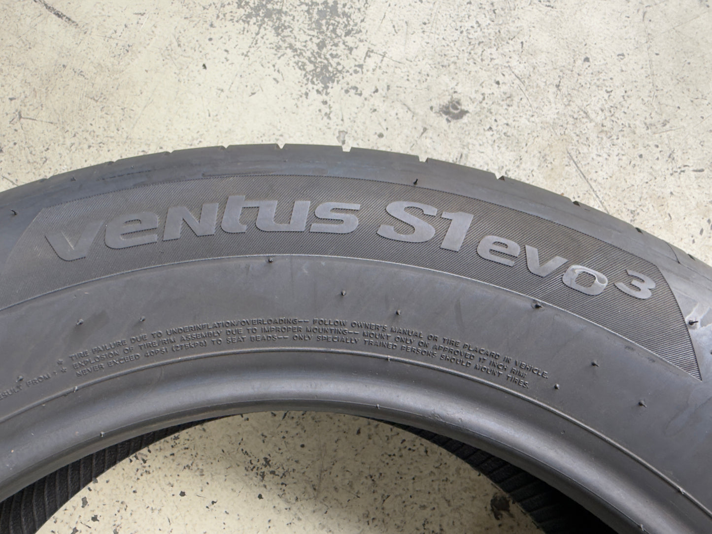 Usato: 4 Pneumatici Hankook Ventus S1 Evo3 K127 205/65R17 100Y XL (*) Estivi 85% Residui