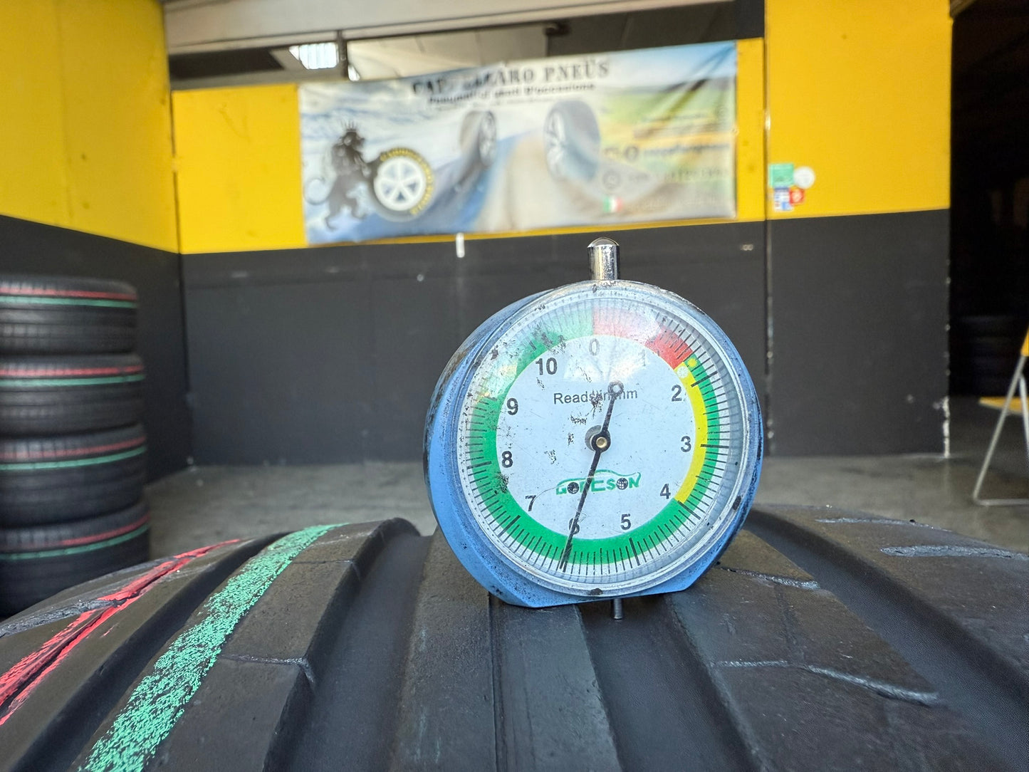 Usato: 2 Gomme 245/35R20 95Y XL Dunlop RunFlat Estive 90% Residuo