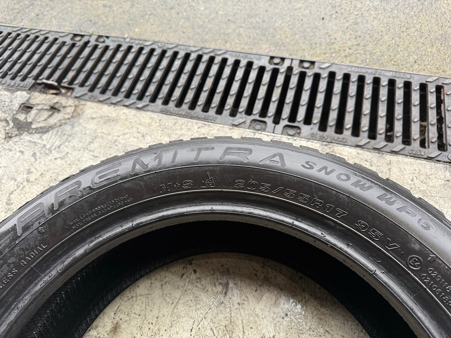Usato: 4 Gomme 205/55R17 95V Maxxis Invernali 95% residui