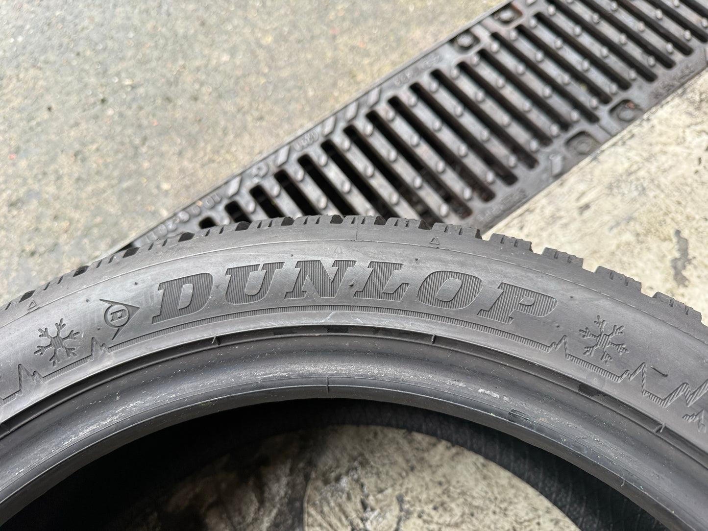 Usato: 4 Gomme 225/45R17 91H Dunlop Invernali 90/95% residui