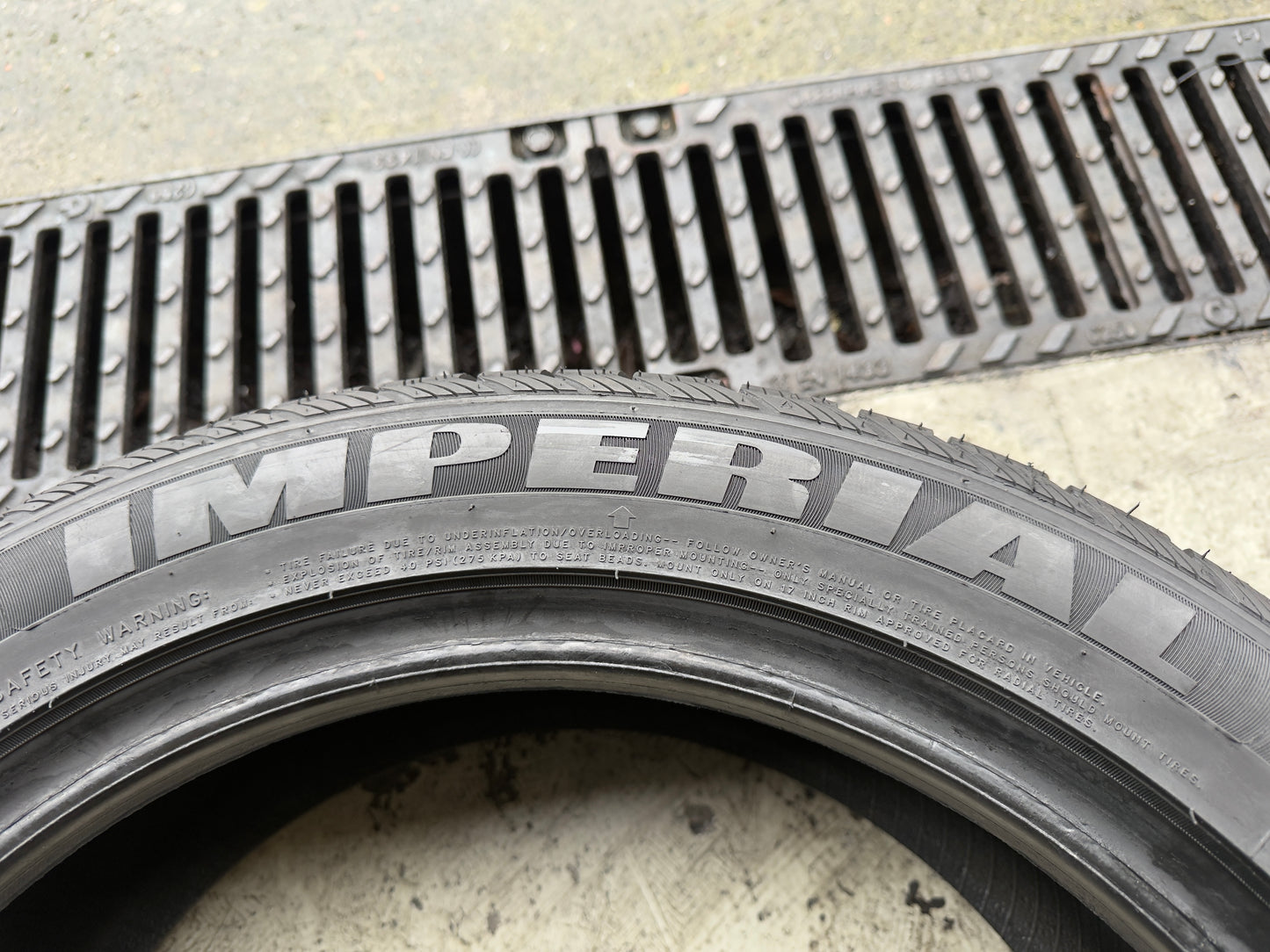 Usato: 4 Gomme 205/50R17 93V XL Imperial 85/95% residui