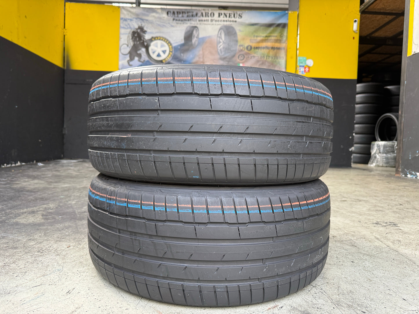 Usato: 2 Pneumatici Hankook Ventus S1 Evo3 EV K127E 255/45R20 101T AO FSL Estivi 85% Residui
