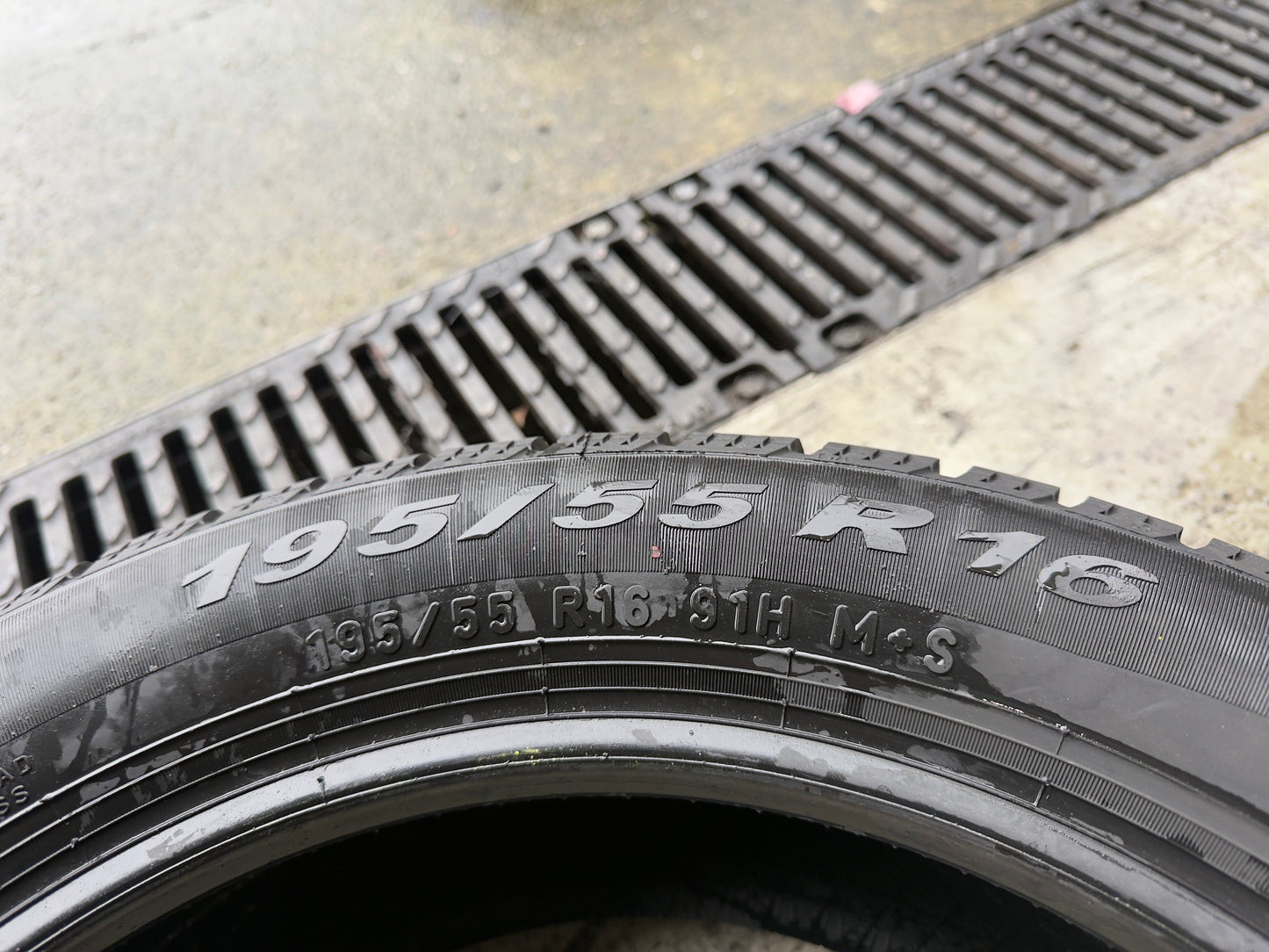 Usato: 4 Gomme 195/55R16 91H Pirelli Invernali 90% residui
