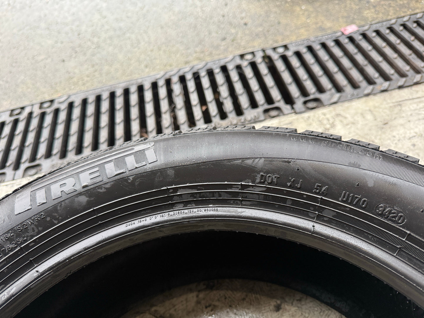Usato: 4 Gomme 195/55R16 91H Pirelli Invernali 90% residui