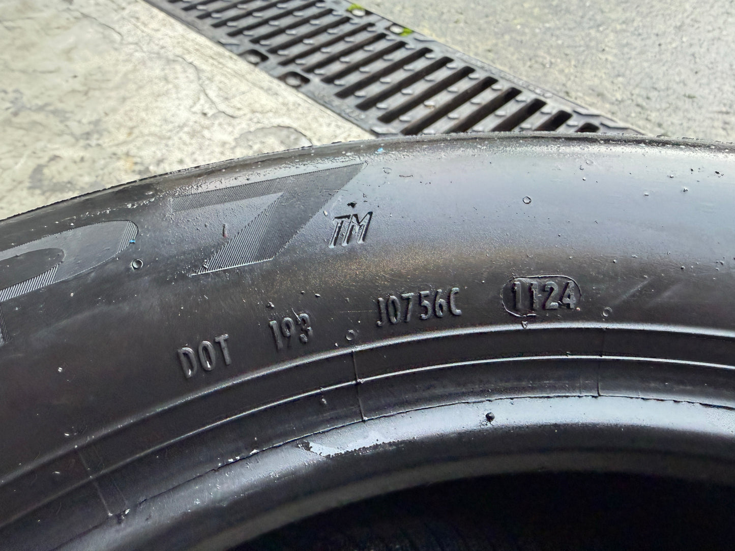 Usato: 2 Gomme 215/55R17 94V Pirelli Estive 85% residui