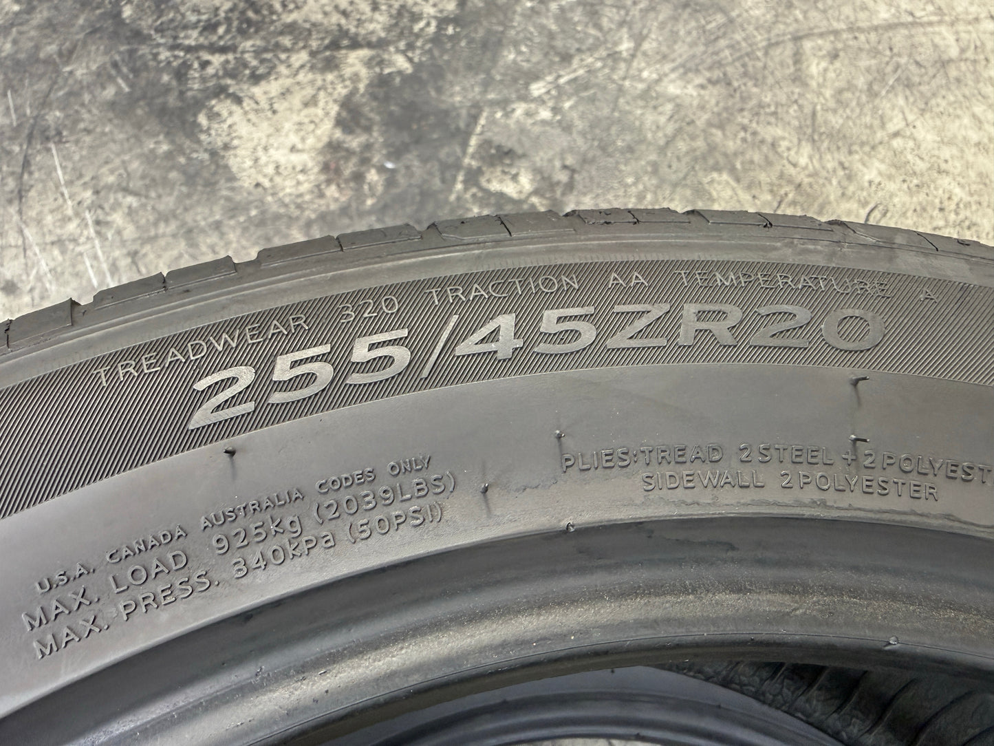 Usato: 2 Pneumatici Hankook Ventus S1 Evo3 SUV K127A 255/45R20 105Y XL Estivi 90% Residui