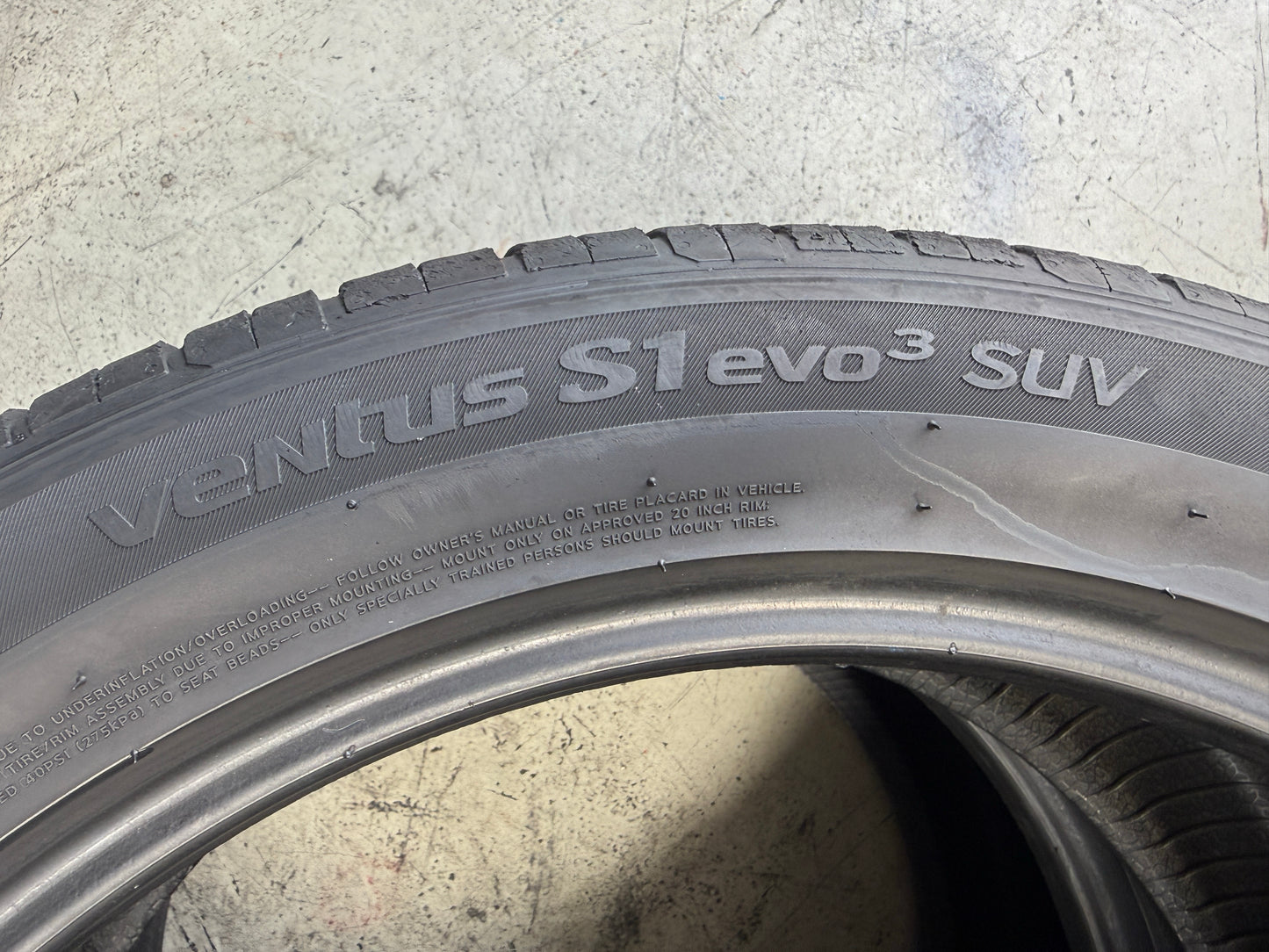 Usato: 2 Pneumatici Hankook Ventus S1 Evo3 SUV K127A 255/45R20 105Y XL Estivi 90% Residui