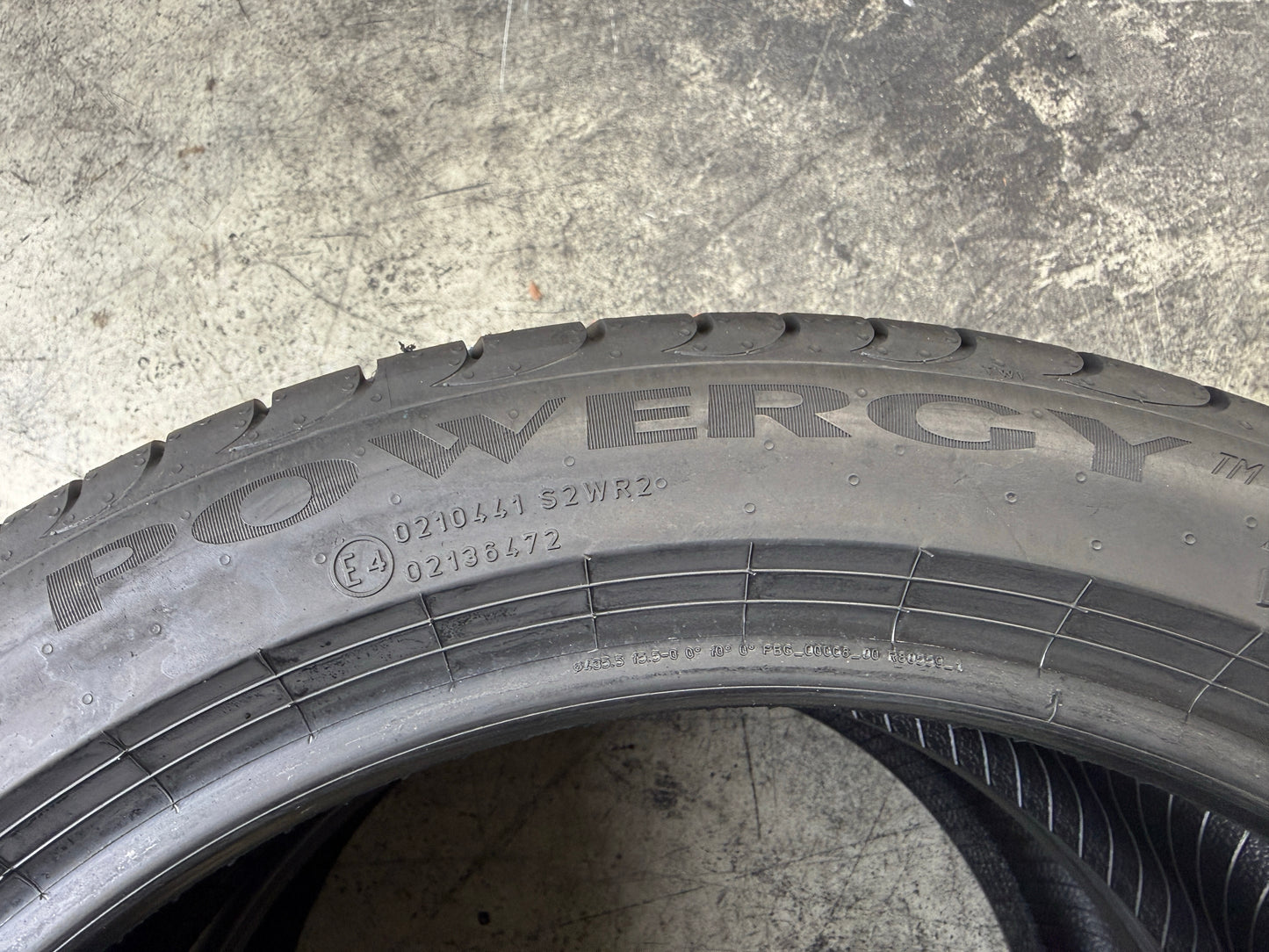 Usato: 2 Pneumatici Pirelli Powergy 215/45R17 91Y Estivi 90% Residui