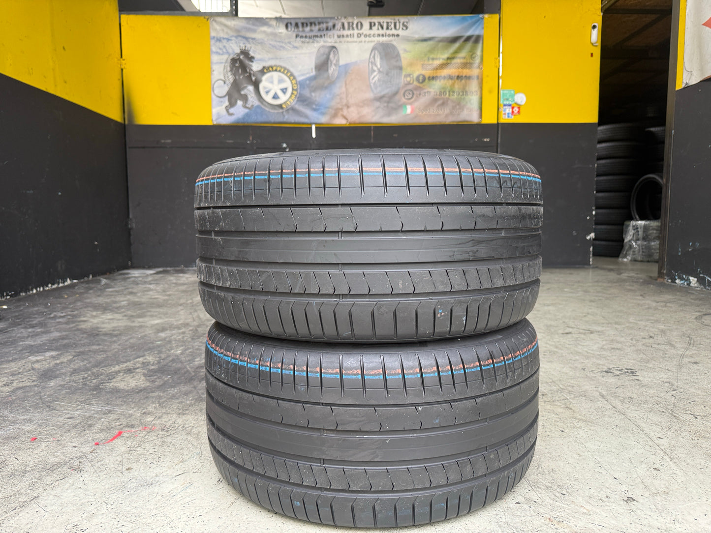 Usato: 2 Pneumatici Pirelli P Zero PZ4 315/35R20 110W XL (*) Run Flat Estivi 85% Residui