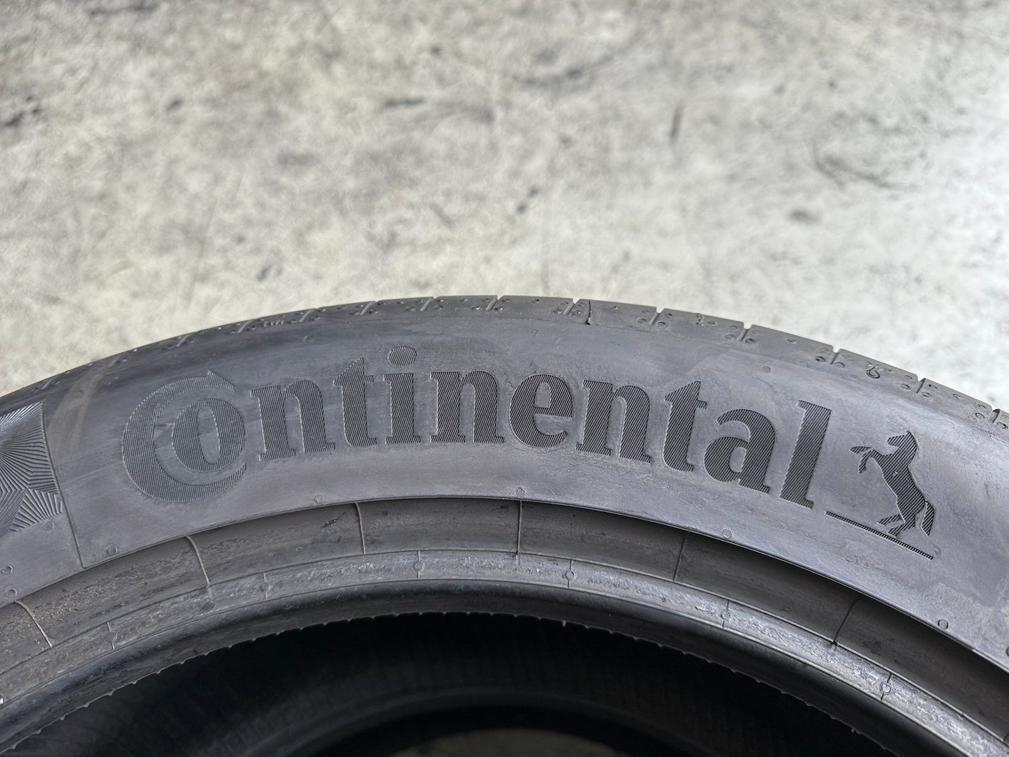 Usato: 2 Gomme 255/45R18 103Y XL Continental Estive 90% residui