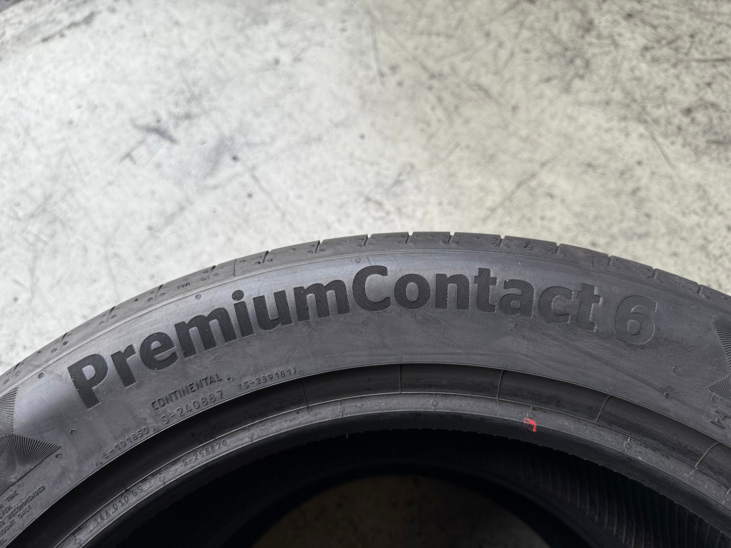 Usato: 2 Gomme 255/45R18 103Y XL Continental Estive 90% residui
