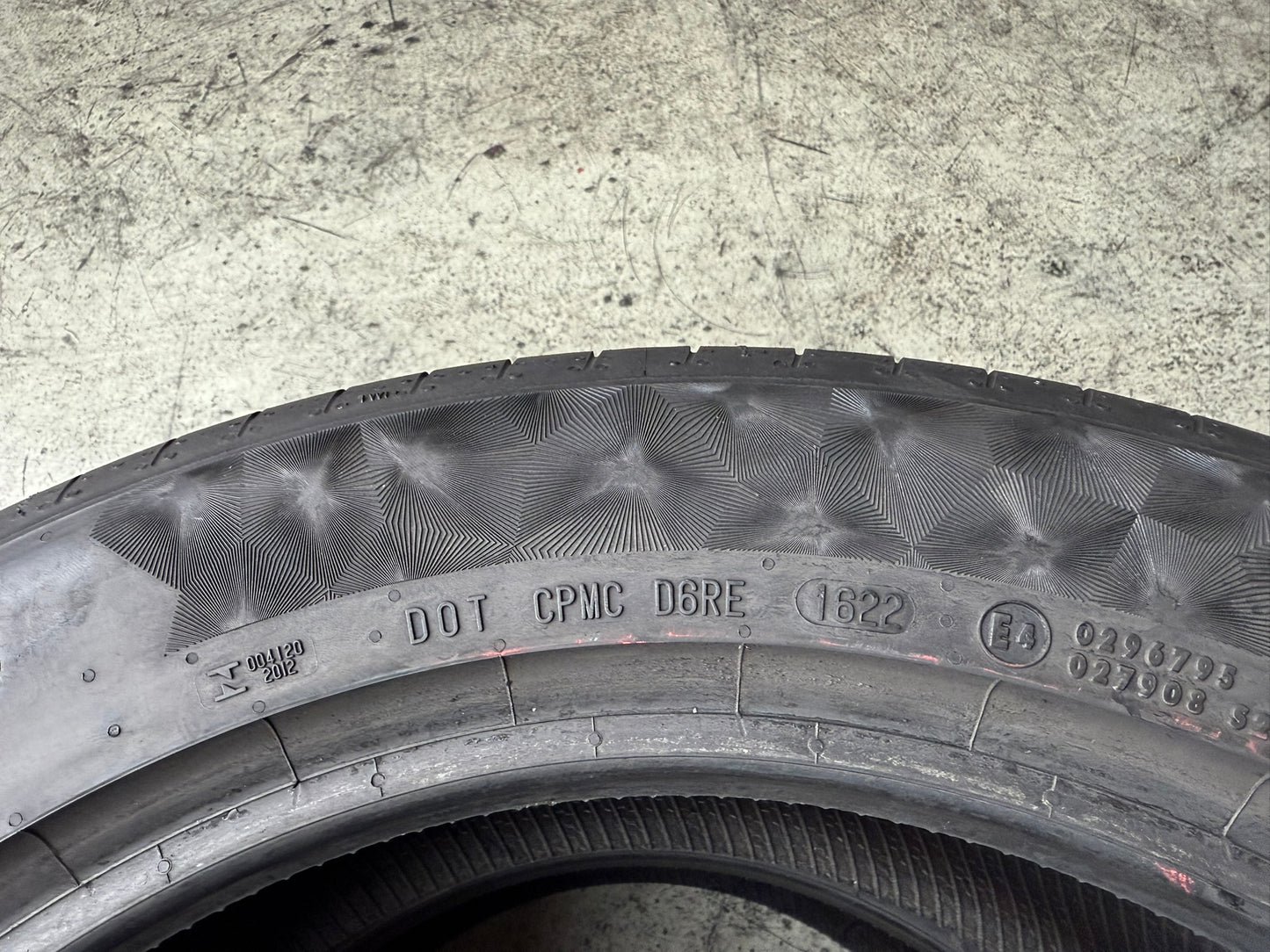Usato: 2 Gomme 255/45R18 103Y XL Continental Estive 90% residui