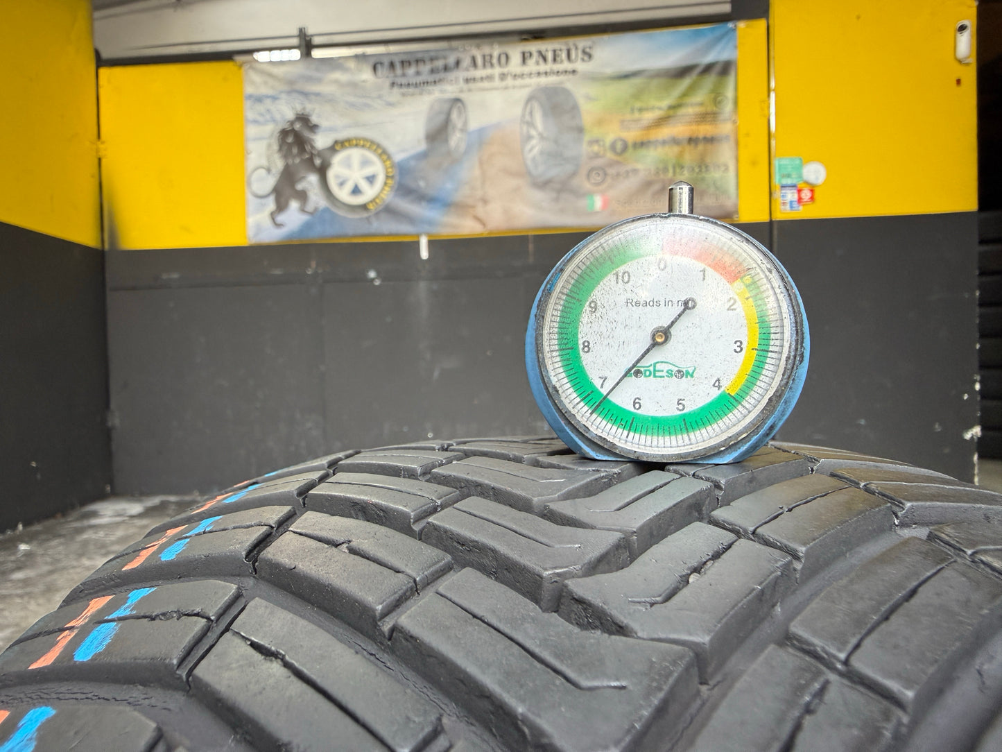 Usato: 2 Pneumatici Continental AllSeasonContact 215/55R17 98H XL 4 Stagioni 90% Residui