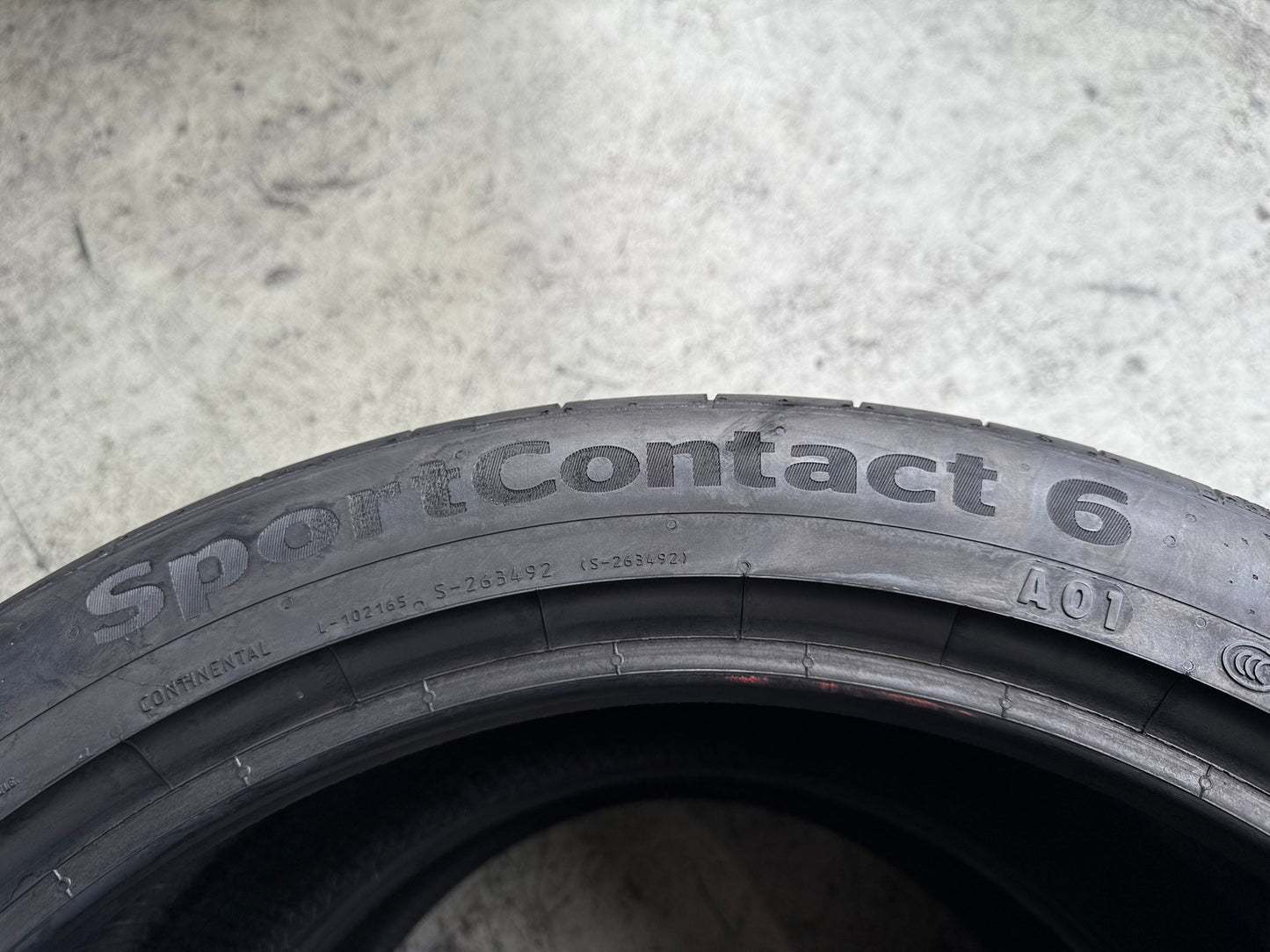 Usato: 2 Gomme 255/40R20 101Y XL Continental Estive 95% residui