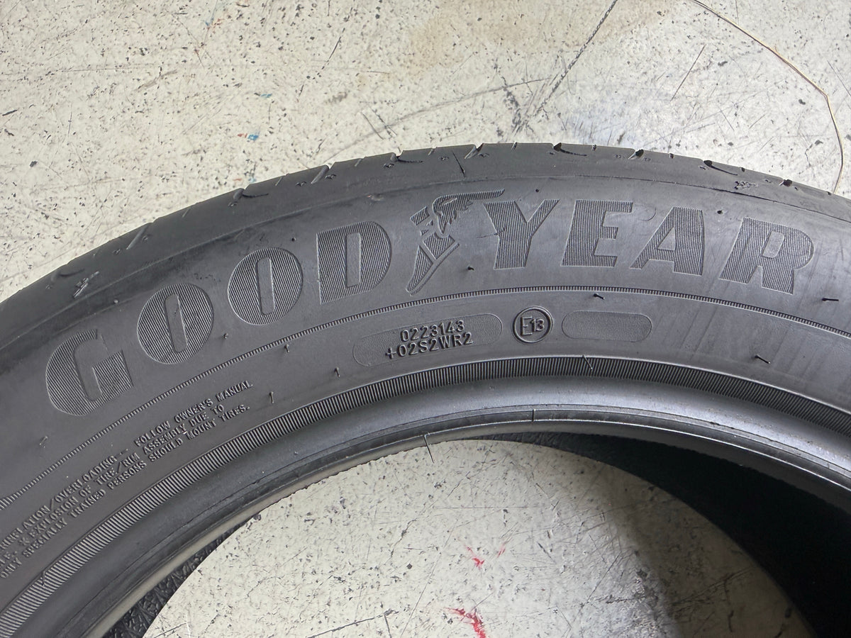 Usato: 2 Pneumatici Goodyear EfficientGrip Performance 2 215/55R17 98W Estivi 90% Residui