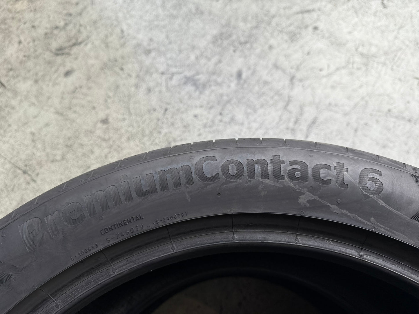 Usato: 2 Gomme 255/45R20 105Y XL Continental Estive 90% Residuo