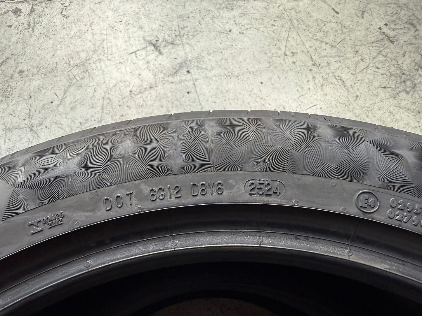 Usato: 2 Gomme 255/45R20 105Y XL Continental Estive 90% Residuo