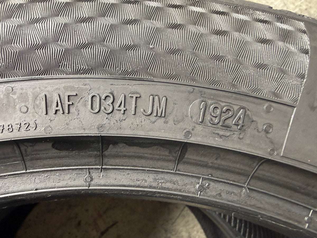 Usato: 2 Pneumatici Continental AllSeasonContact 2 255/45R18 103Y XL FR 4 Stagioni 90% Residui