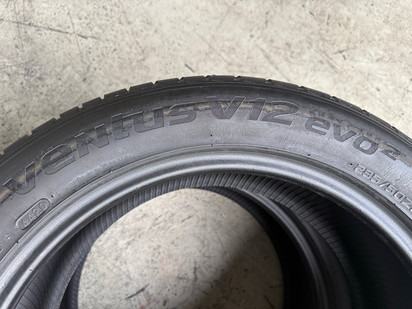 Usato: 2 Pneumatici Hankook Ventus V12 Evo2 K120 235/50R18 101Y XL Estivi 85% Residui