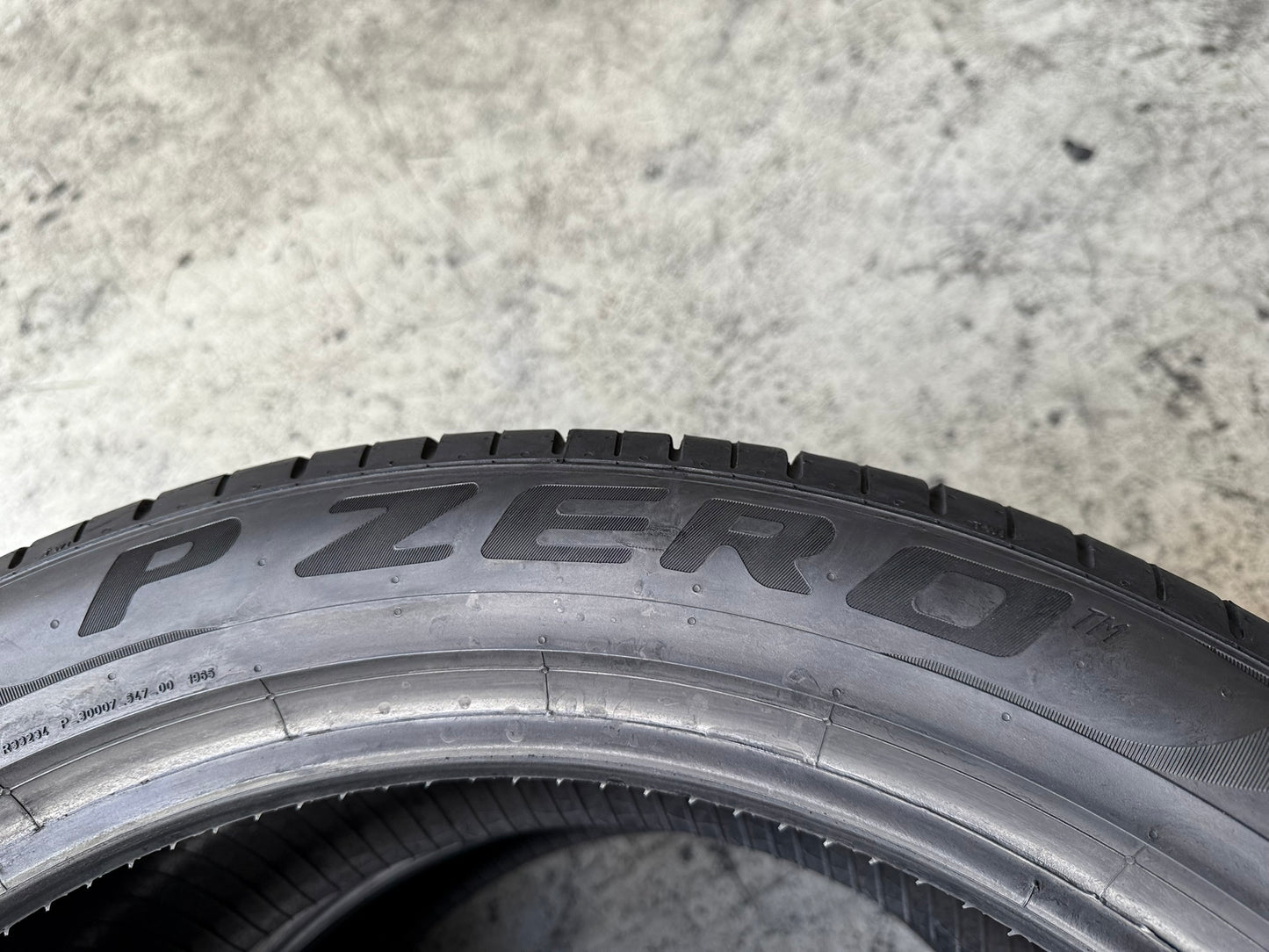 Usato: 2 Gomme 285/40R21 109Y XL Pirelli Estive 85% Residuo