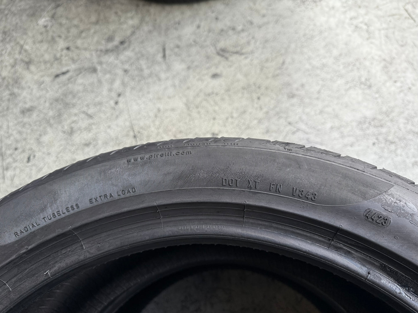 Usato: 2 Gomme 285/40R21 109Y XL Pirelli Estive 90% Residuo