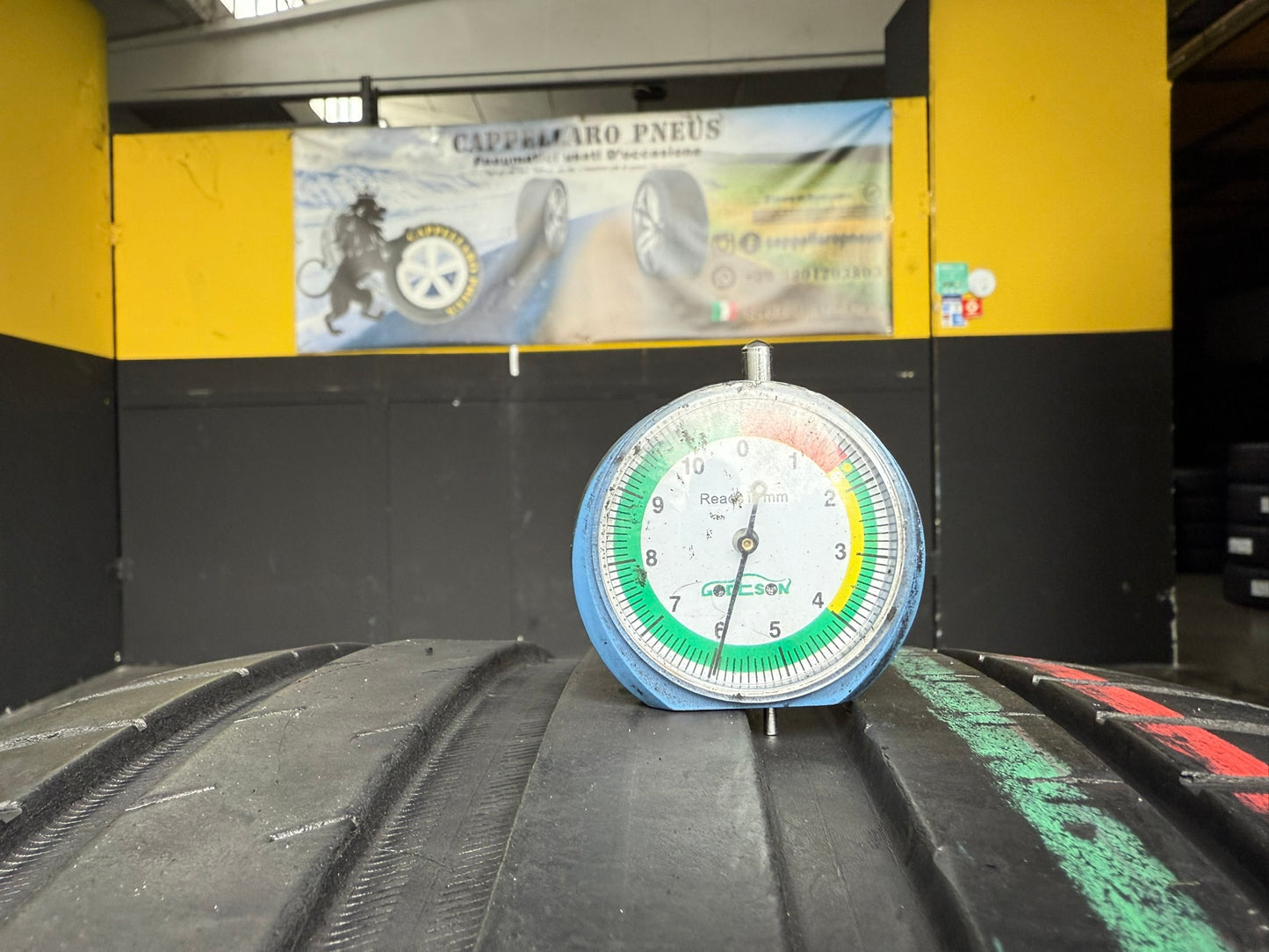 Usato: 2 Gomme 255/40R21 102Y XL Michelin Estive 90% Residuo