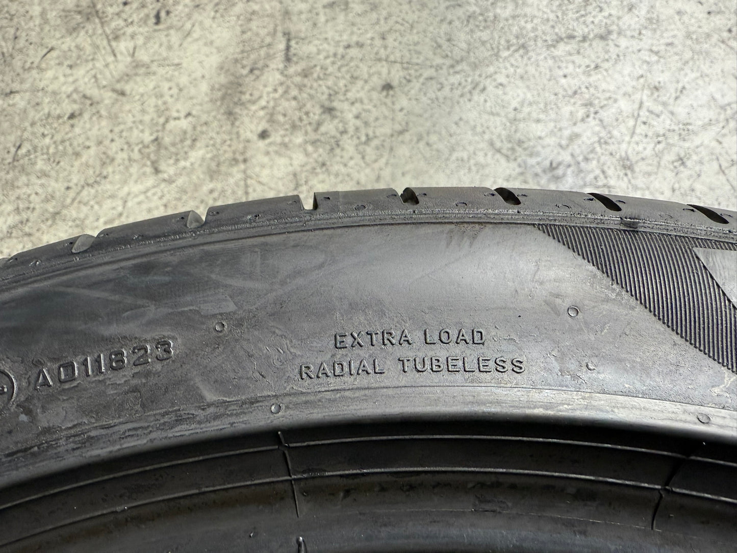 Usato: 2 Gomme 265/40R21 105Y XL Pirelli Estive 90% Residuo