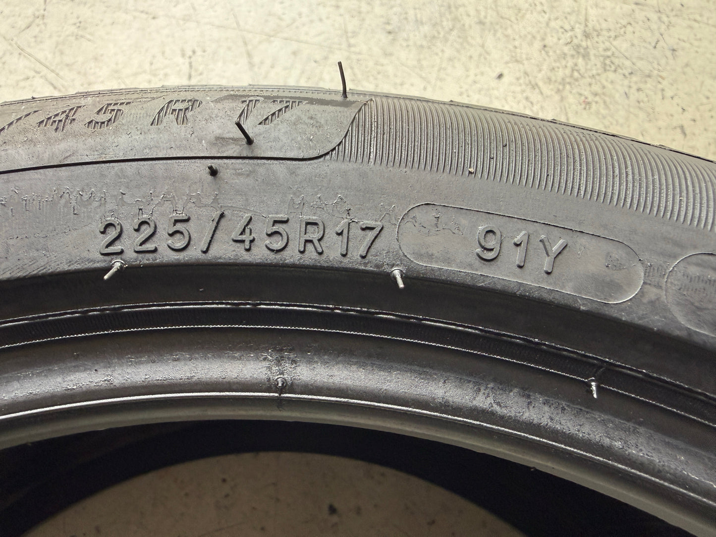 Usato: 2 Pneumatici Michelin Primacy 4 225/45R17 91Y Estivi 85% Residui