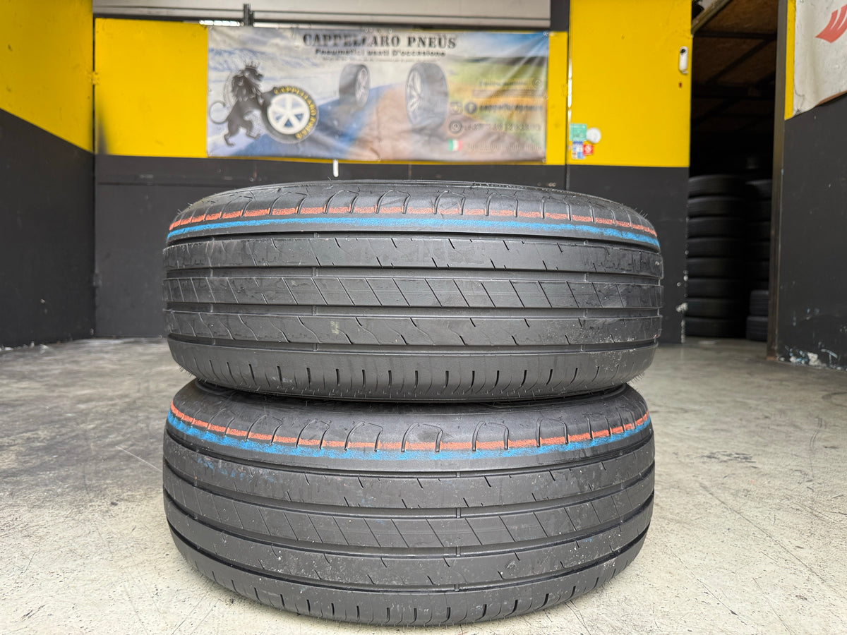Usato: 2 Pneumatici Goodyear EfficientGrip 2 SUV 235/60R18 107V XL Estivi 90% Residui