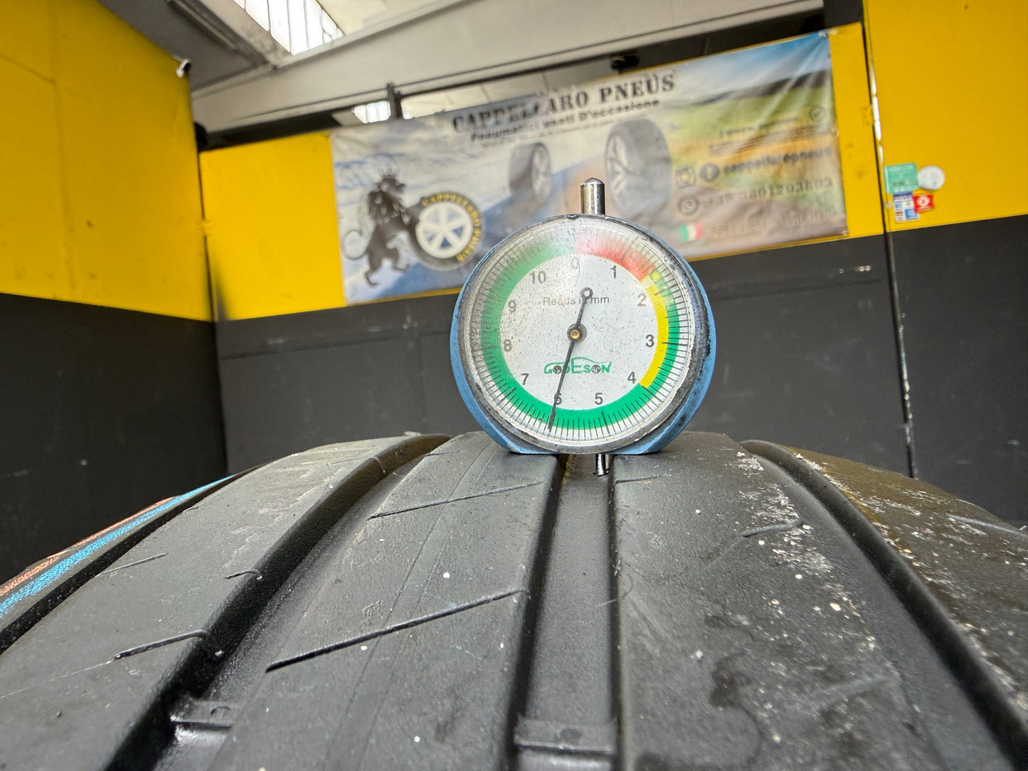 Usato: 2 Pneumatici Goodyear EfficientGrip 2 SUV 235/60R18 107V XL Estivi 90% Residui