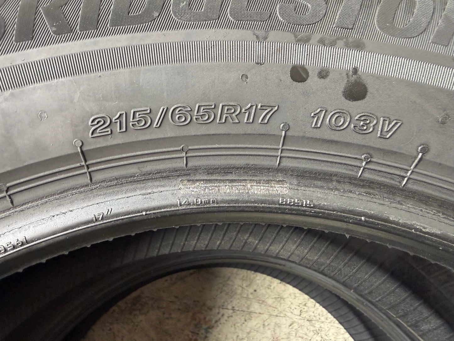 Usato: 2 Pneumatici Bridgestone Turanza All Season 6 215/65R17 103V XL 3PMSF Enliten EVR 4 Stagioni 95% Residui