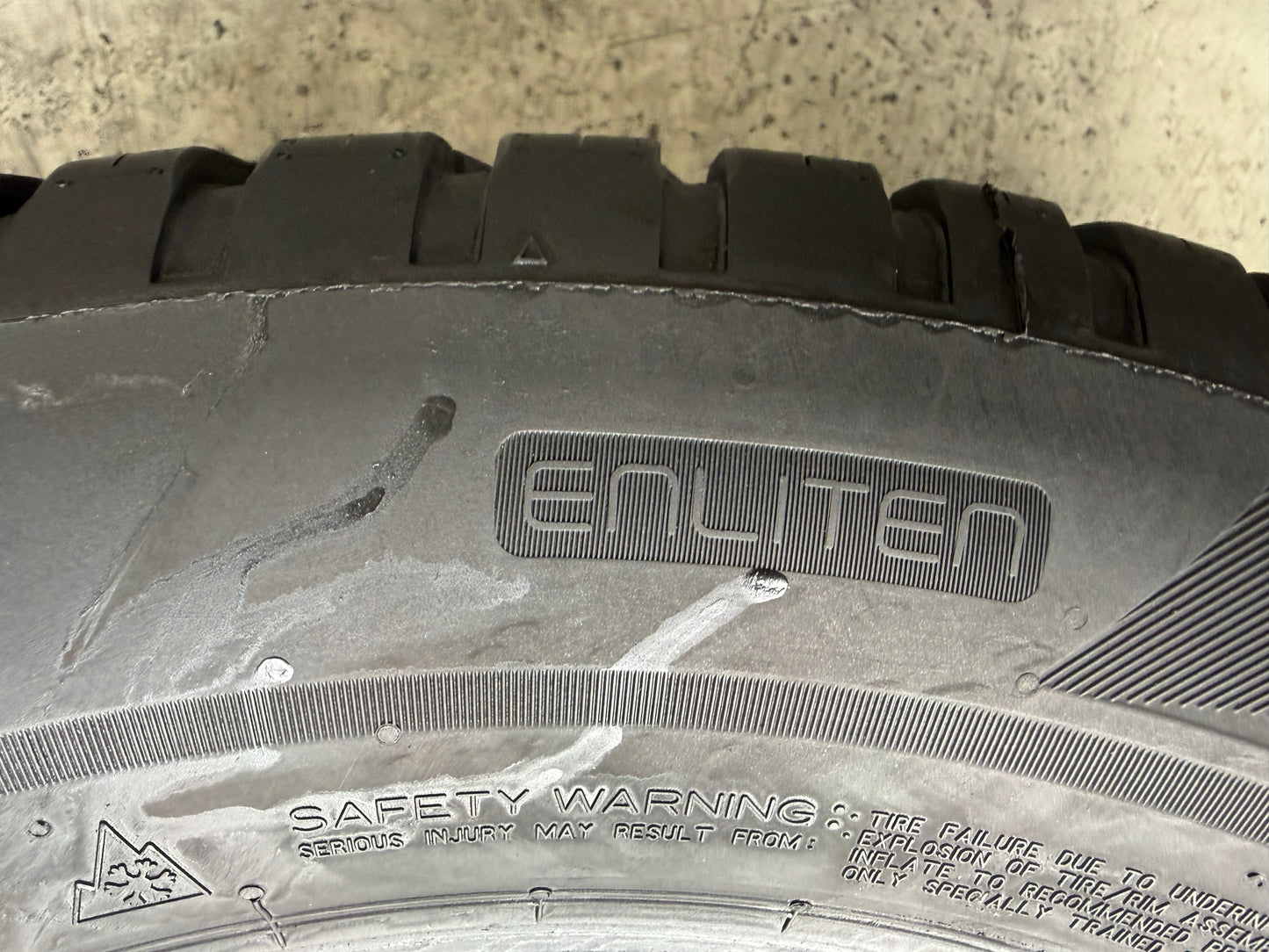 Usato: 2 Pneumatici Bridgestone Turanza All Season 6 215/65R17 103V XL 3PMSF Enliten EVR 4 Stagioni 95% Residui
