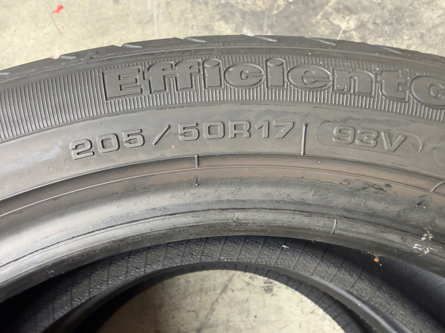 Usato: 2 Pneumatici Goodyear EfficientGrip Performance 205/50R17 93V XL Estivi 85% Residui