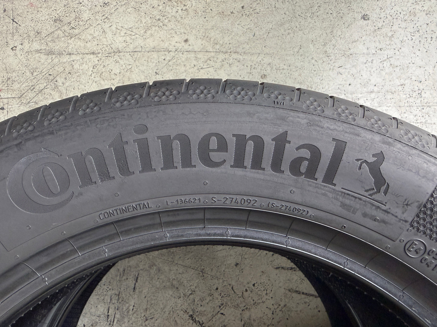 Usato: 2 Pneumatici Continental EcoContact 7 215/60R17 96H FR EVc Estivi 80% Residui