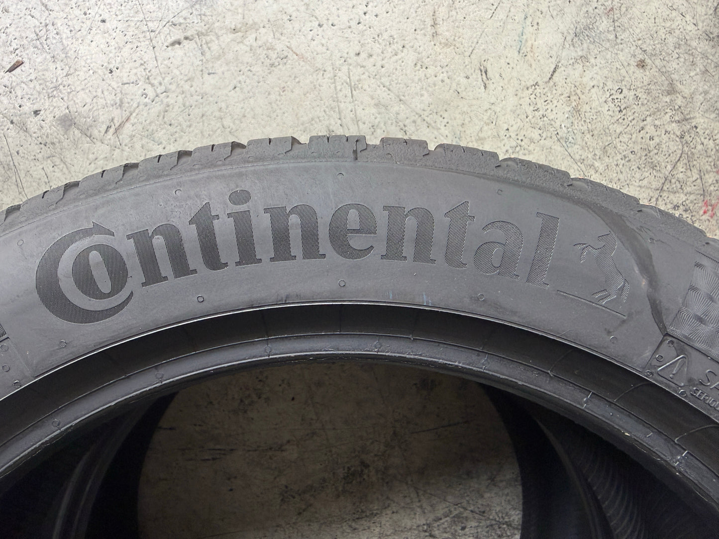Usato: 2 Pneumatici Continental AllSeasonContact 2 225/50R18 99W XL FR 3PMSF EVc 4 Stagioni 90% Residui