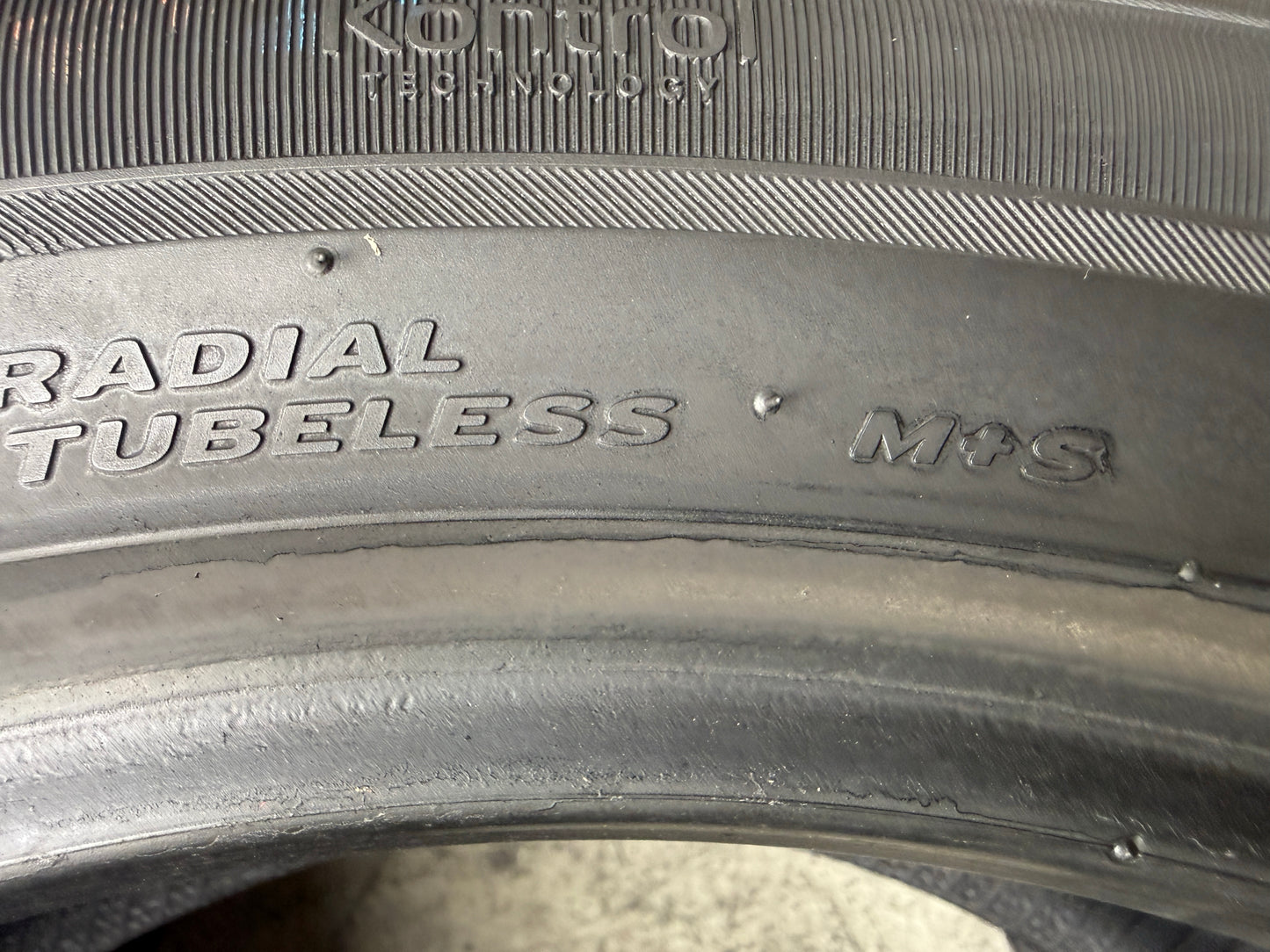 Usato: 2 Pneumatici Hankook Kinergy 4S2 X H750A 225/50R18 95V M+S 3PMSF 4 Stagioni 90% Residui