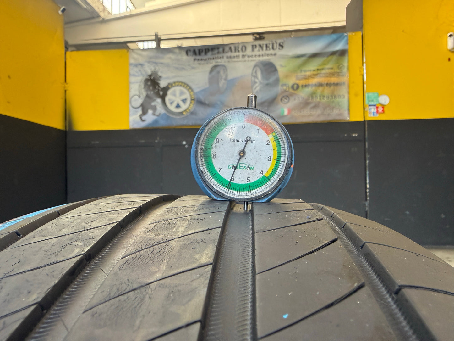 Usato: 4 Pneumatici Michelin Primacy 4 235/45R20 100V XL S1 Estivi 90-95% Residui