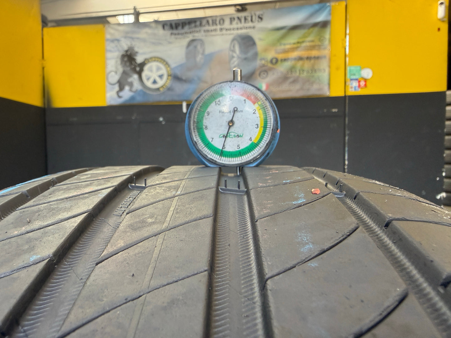 Usato: 2 Pneumatici Michelin e.Primacy 235/45R20 100V XL R Estivi 90% Residui