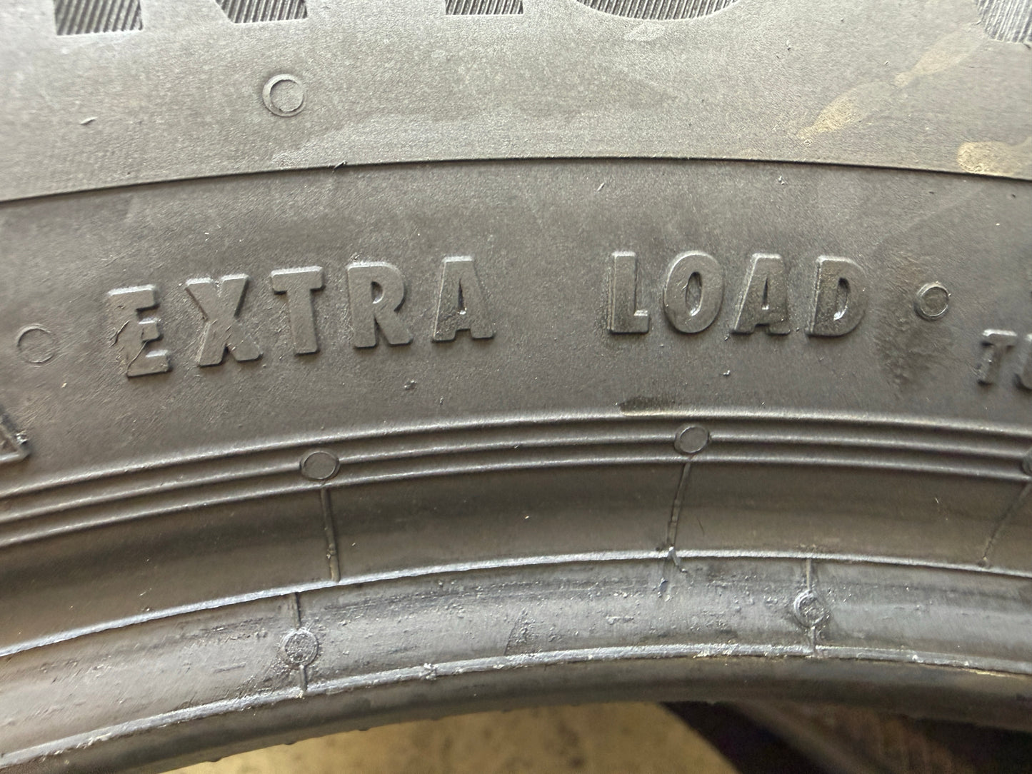 Usato: 2 Pneumatici Continental AllSeasonContact 215/55R18 99V XL 4 Stagioni 90% Residui