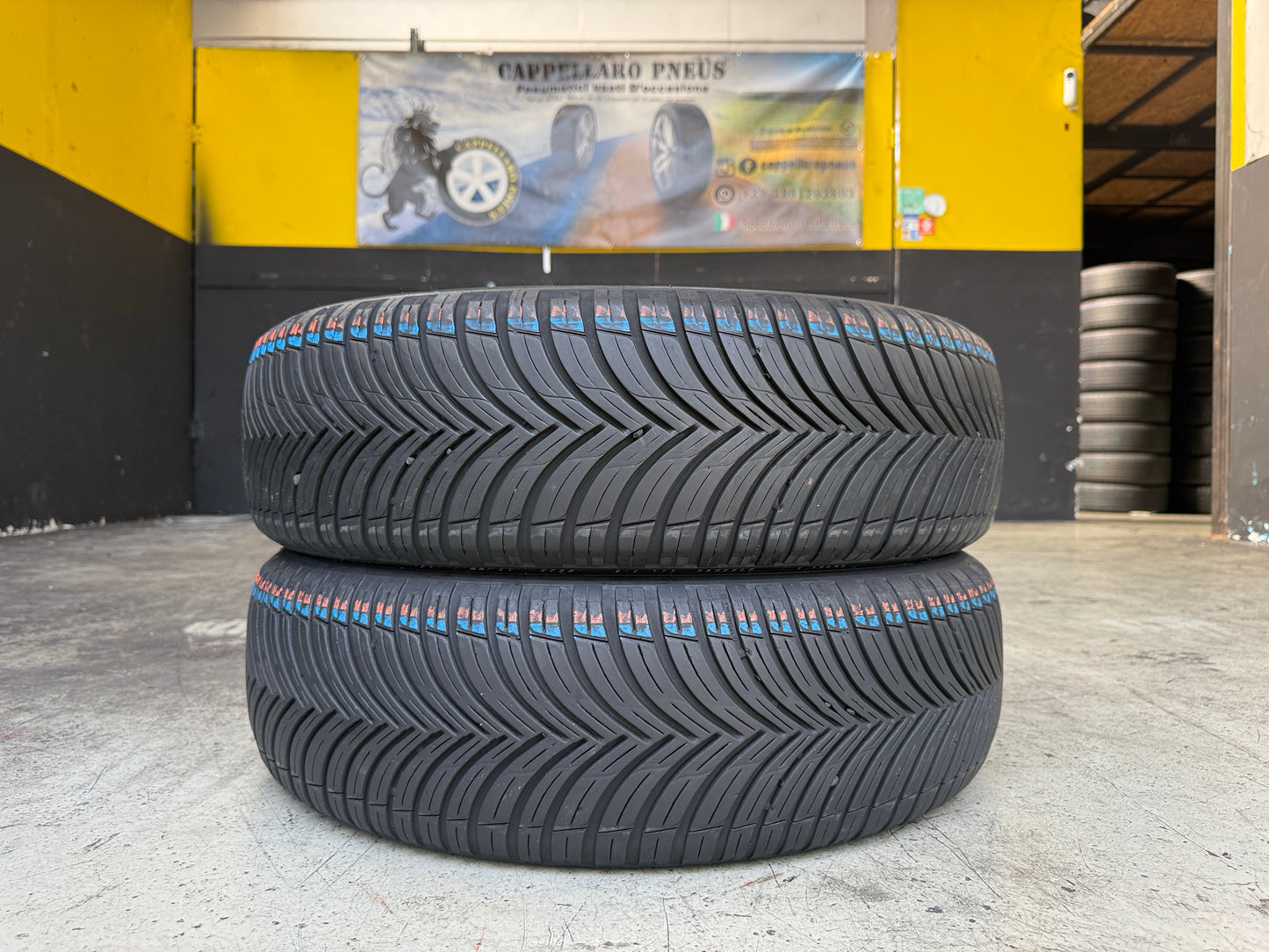 Usato: 2 Pneumatici Kleber Quadraxer 3 195/55R20 95H XL 4 Stagioni 95% Residui