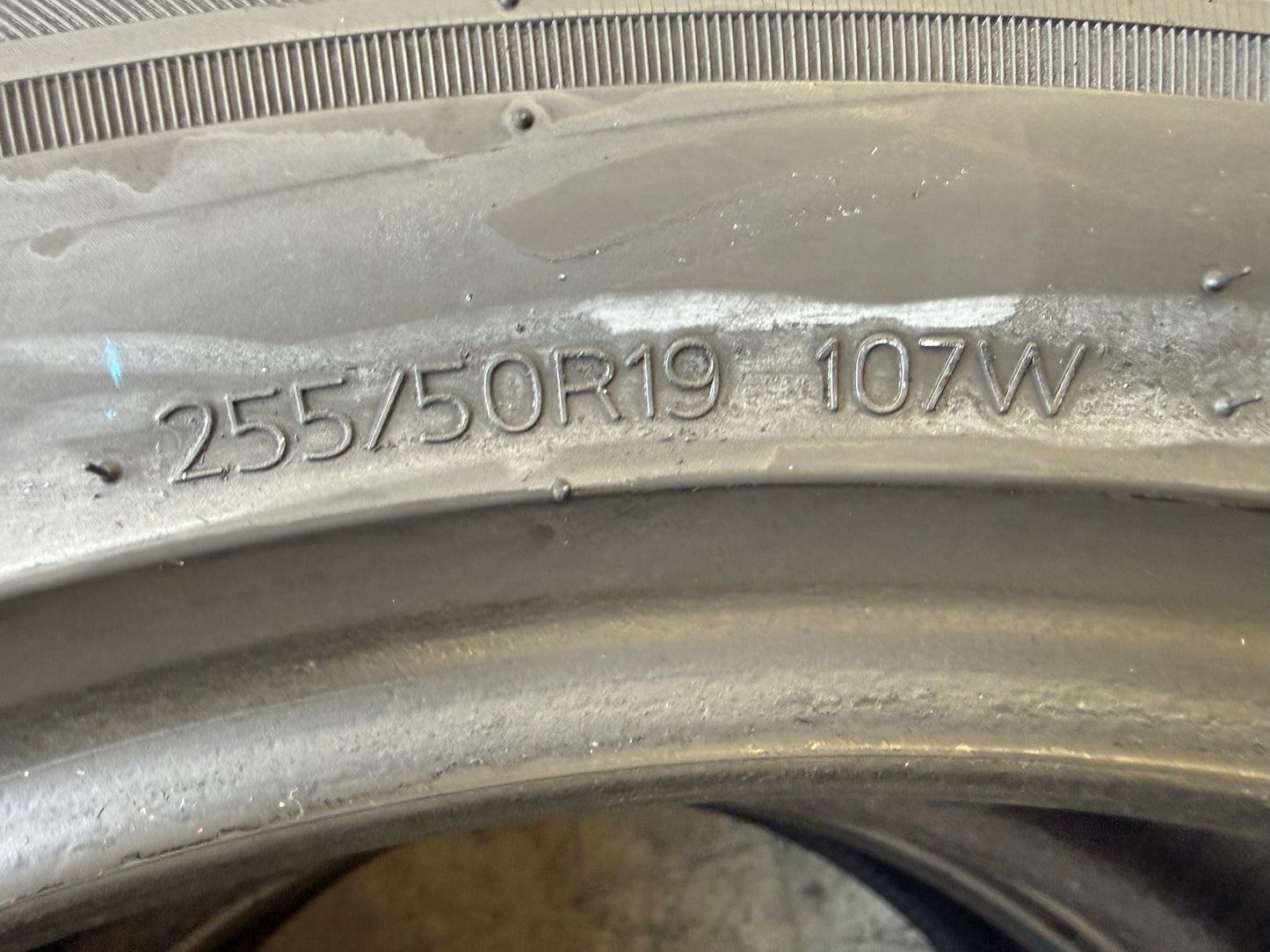 Usato: 2 Pneumatici Hankook Kinergy 4S2 X H750A 255/50R19 107W XL 4 Stagioni 90% Residui