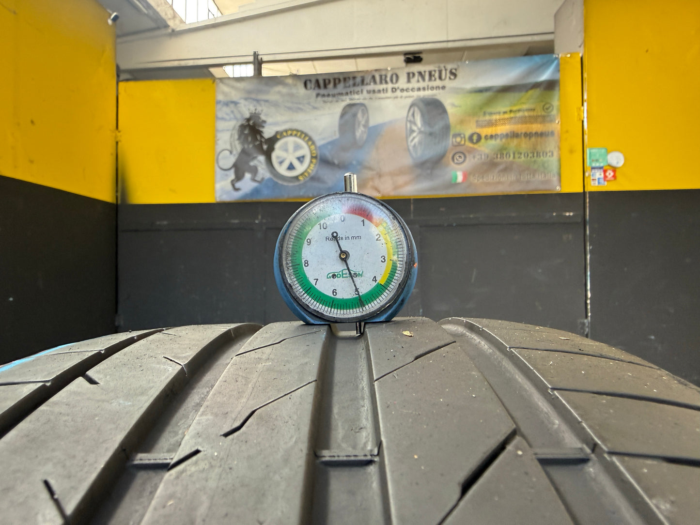 Usato: 2 Pneumatici Hankook Ventus S1 Evo3 SUV K127A 235/50R20 104Y XL Estivi 80% Residui