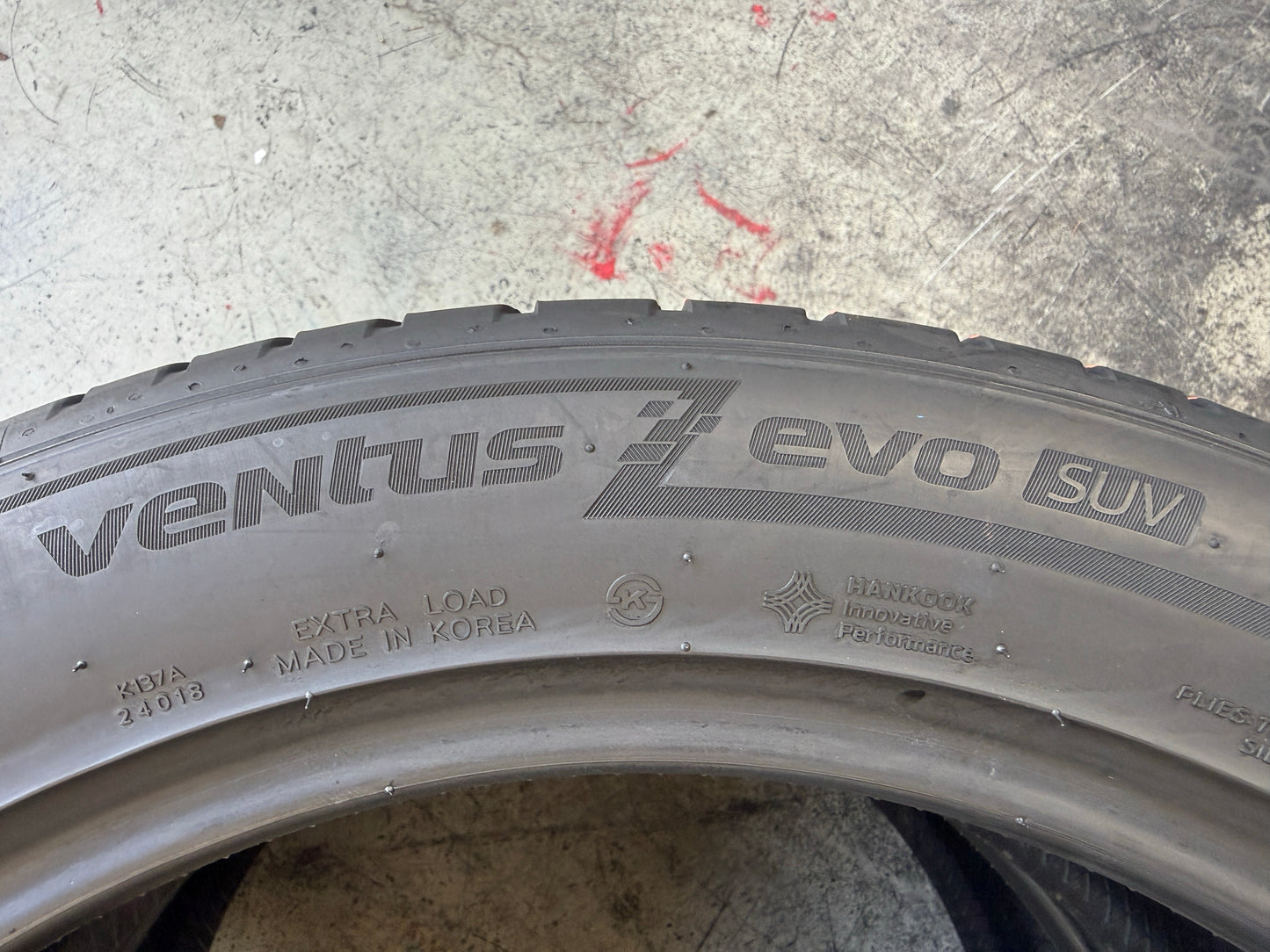 Usato: 2 Pneumatici Hankook Ventus S1 Evo3 SUV K127A 235/50R20 104Y XL Estivi 80% Residui