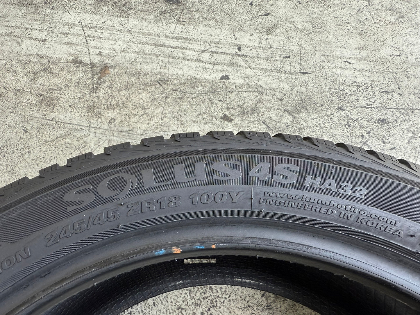 Usato: 1 Gomma 245/45R18 100Y XL Kumho 4 Stagioni 95% residui