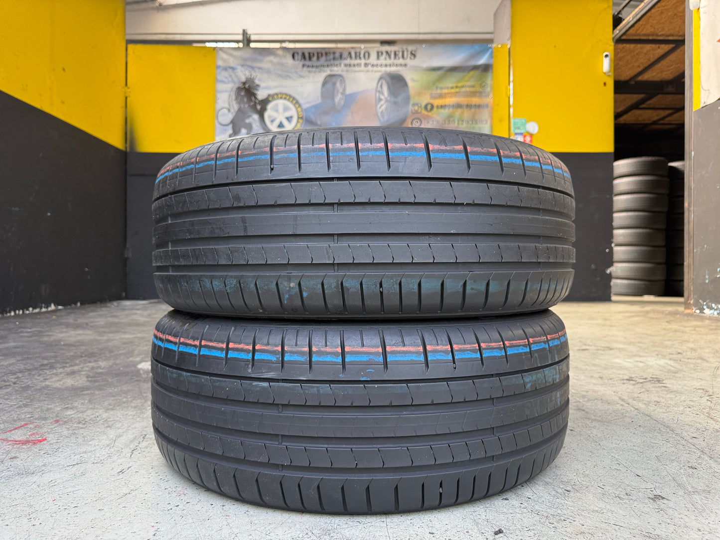 Usato: 2 Pneumatici Pirelli P Zero PZ4 235/50R20 104Y XL J LR Estivi 85% Residui