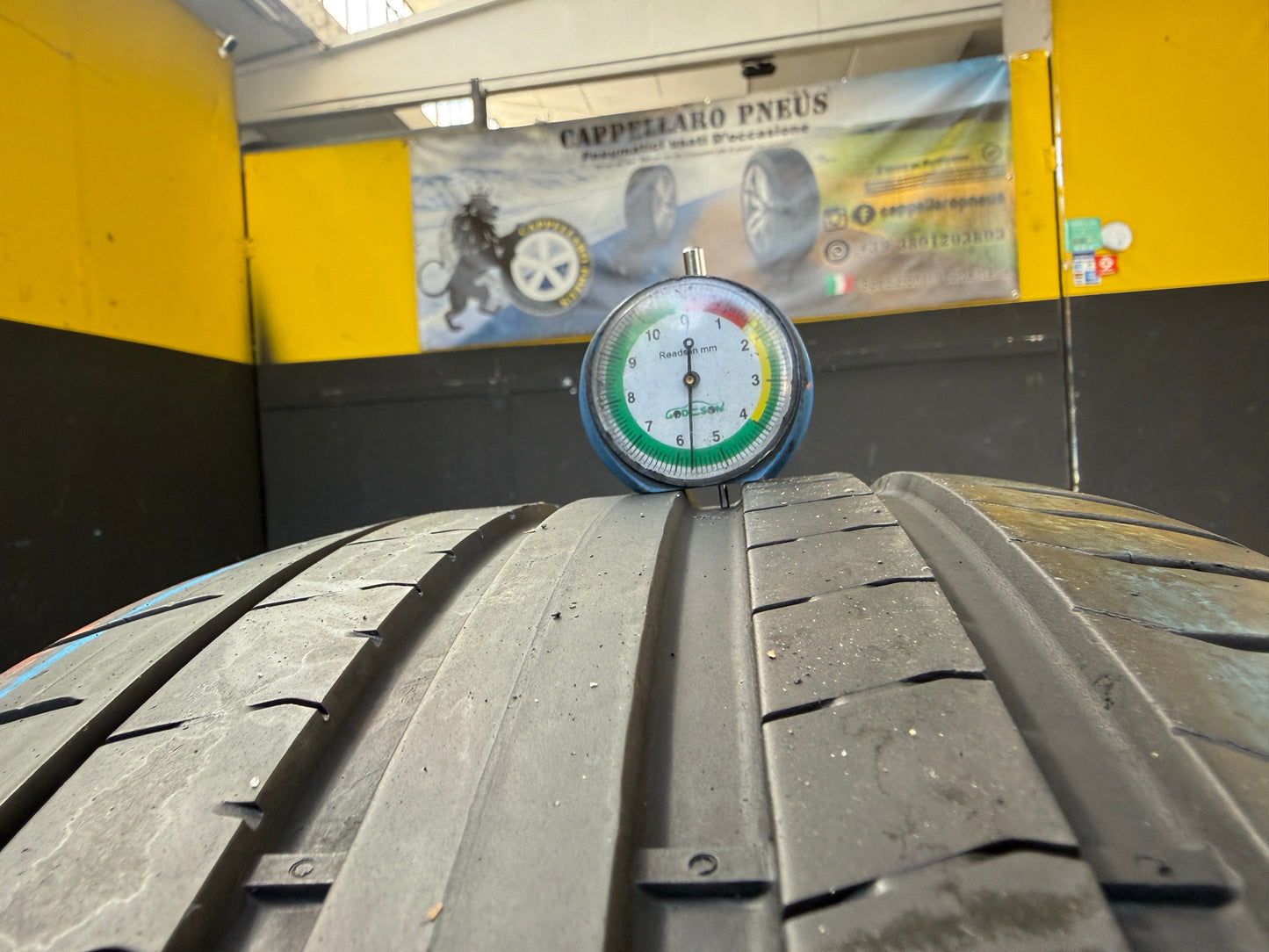 Usato: 2 Pneumatici Pirelli P Zero PZ4 235/50R20 104Y XL J LR Estivi 85% Residui