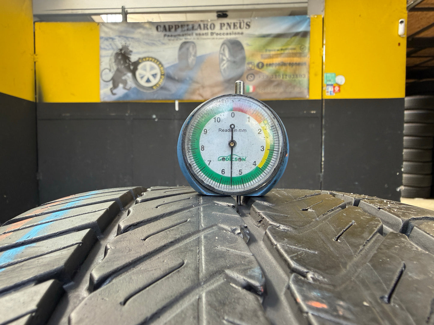 Usato: 2 Pneumatici Dunlop Econodrive 225/55R17C 109/107H 104H 8PR MO-V Estivi 75% Residui